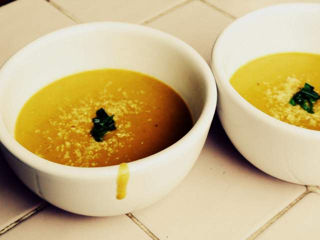 sopa crema de calabaza y coco