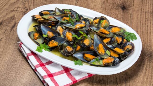 receta de mejillones en salsa marinera